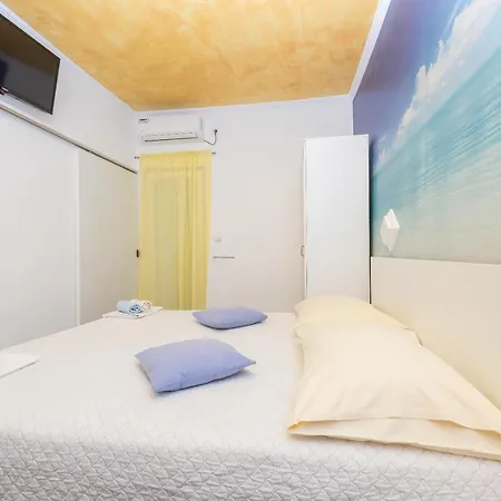 Song Of Joys 马卡尔斯卡