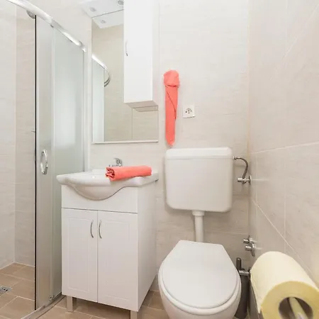 公寓 Song Of Joys *