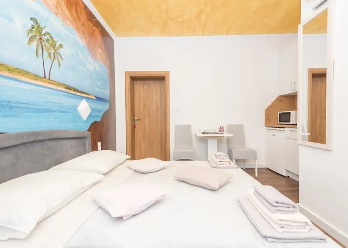 Song Of Joys Apartment *